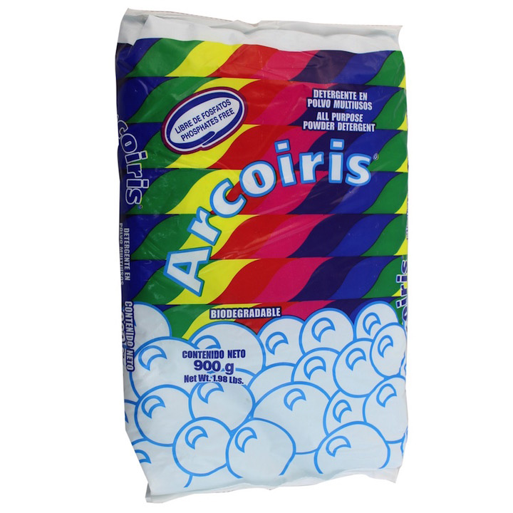 Caja con 20 bolsas de detergente ARCOIRIS con 900 gr